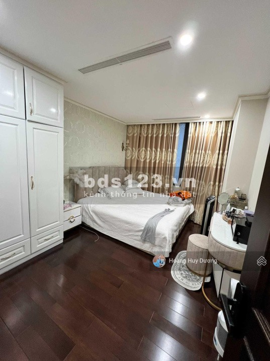 Chính chủ cần bán căn hộ HC Golden City 71m1-2pn giá 2,9 tỷ