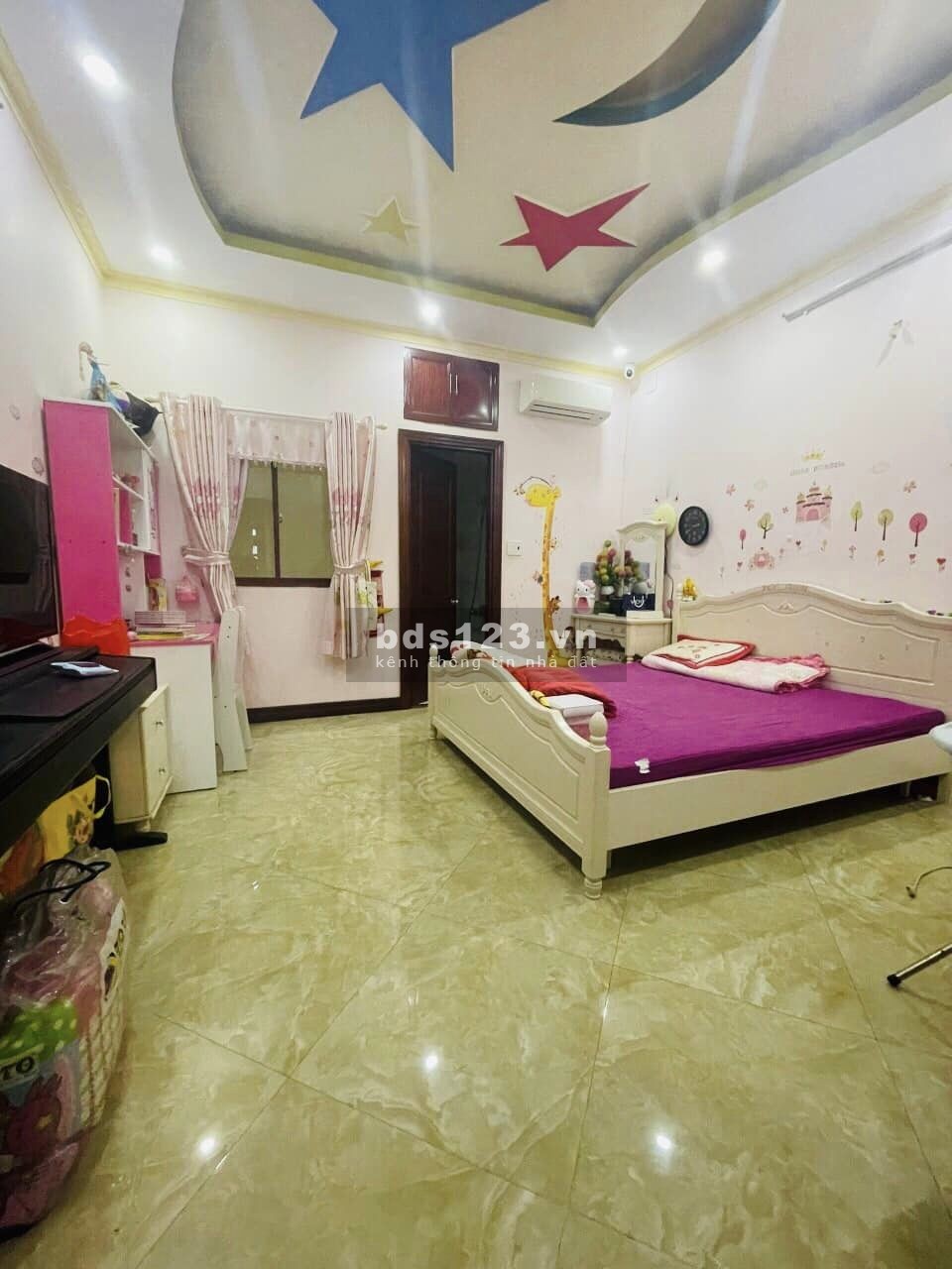 Bán nhà Nguyễn Kiệm 4.2 x 13 hẻm 8m giá 8.x tỷ