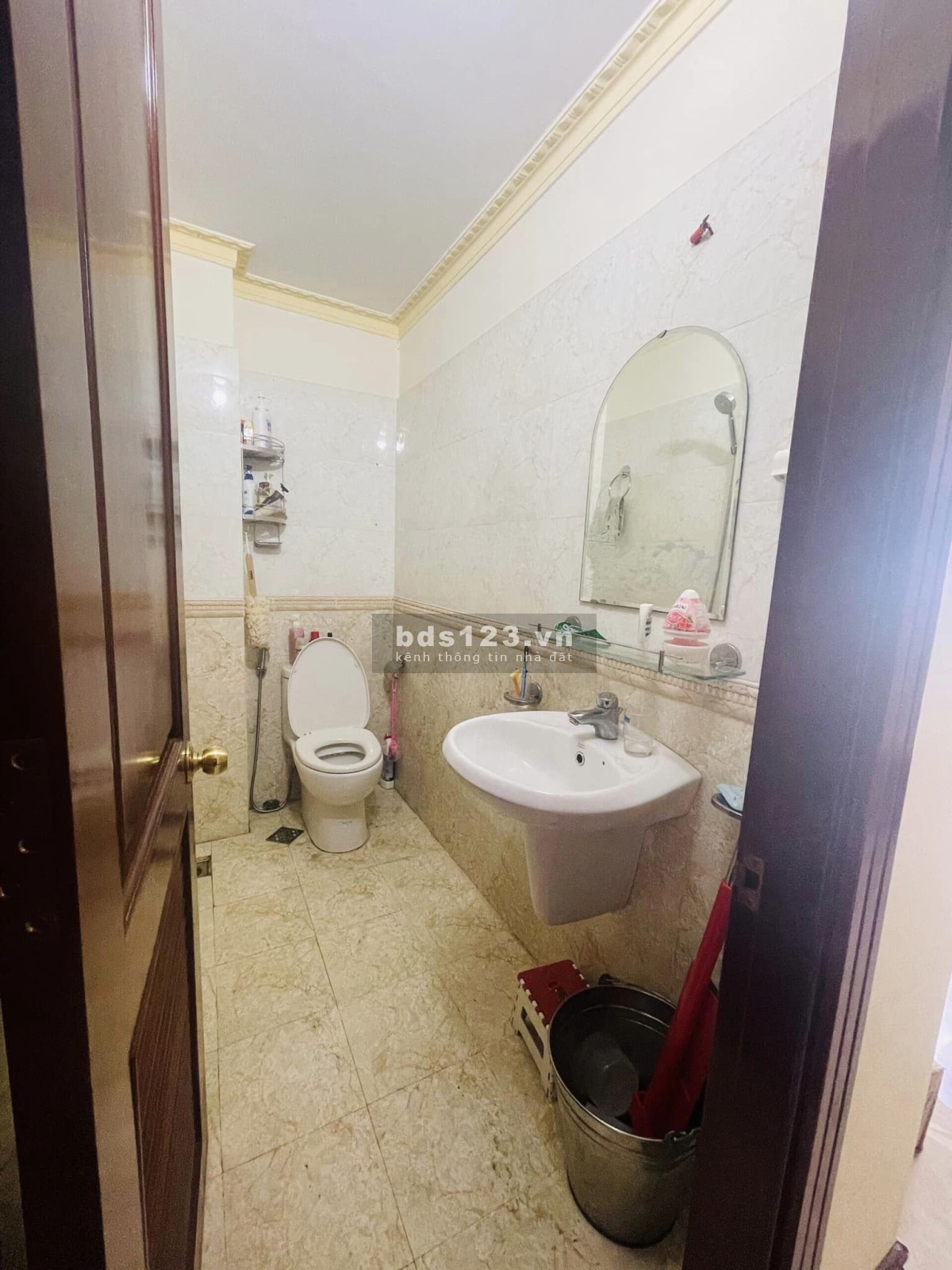 Bán nhà Nguyễn Kiệm 4.2 x 13 hẻm 8m giá 8.x tỷ