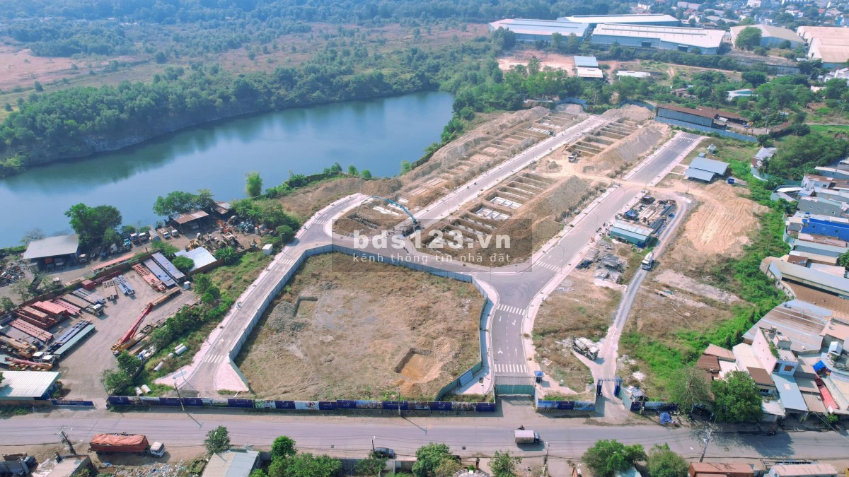 Bán căn hộ The 9 Stellars 1PN giá tốt chỉ từ 57 triệu/m2 tầm nhìn sân golf liên hệ 0976976457