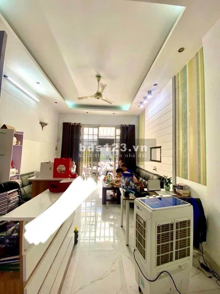 Nhà ngộp bank Nguyễn Phúc Nguyên 4 tầng hẻm xe hơi SHR chính chủ 4 tỷ 8 LH 0931769418