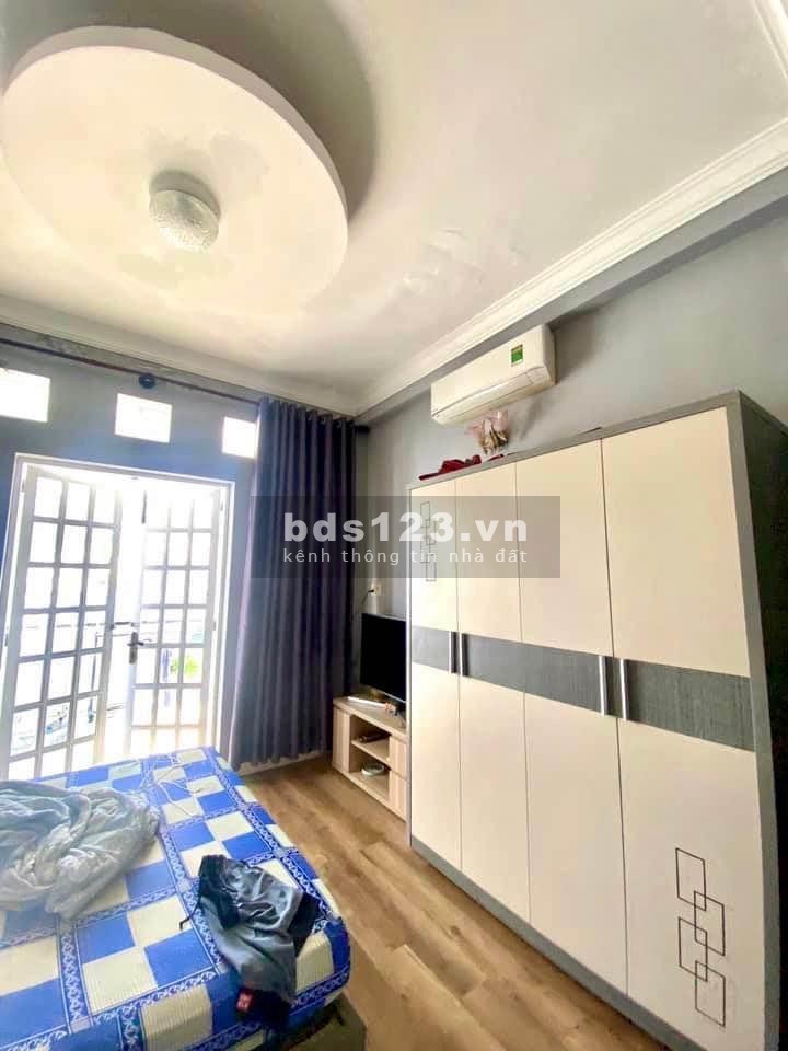 Nhà ngộp bank Nguyễn Phúc Nguyên 4 tầng hẻm xe hơi SHR chính chủ 4 tỷ 8 LH 0931769418