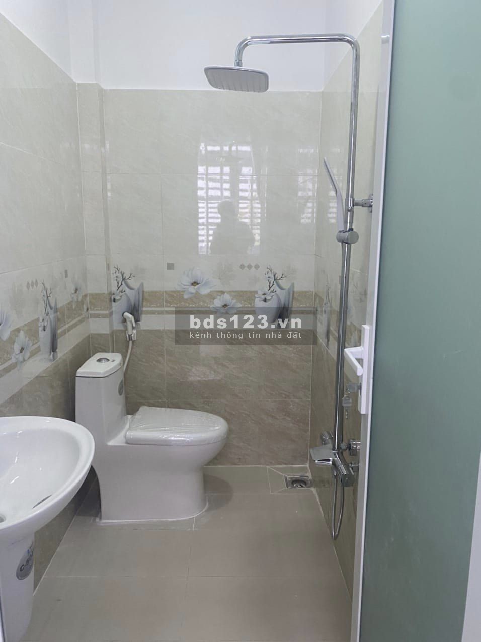 Bán nhà vừa xây cuối đường Lê Trọng Tấn, shr, 2,83 tỷ tlt