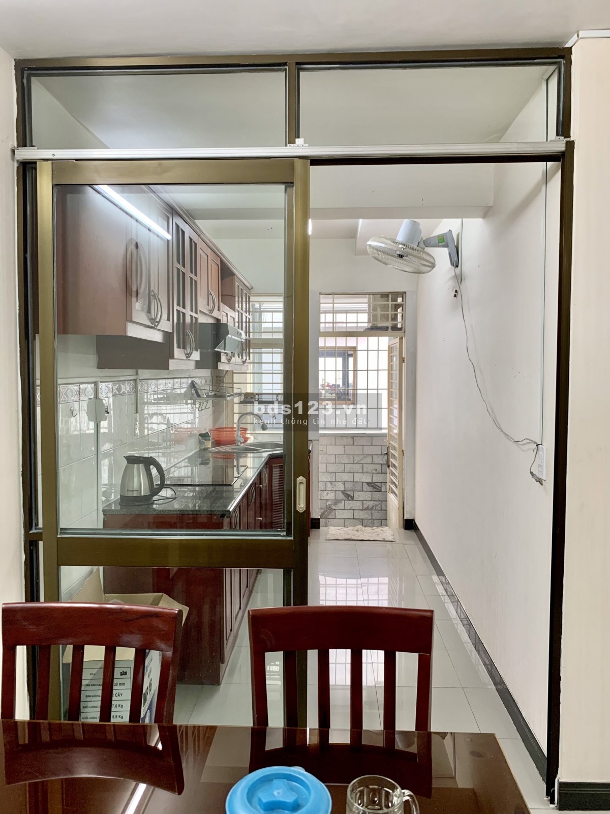 Cho thuê căn hộ 70m2 - 2PN mặt tiền Nguyễn Tri Phương quận 5