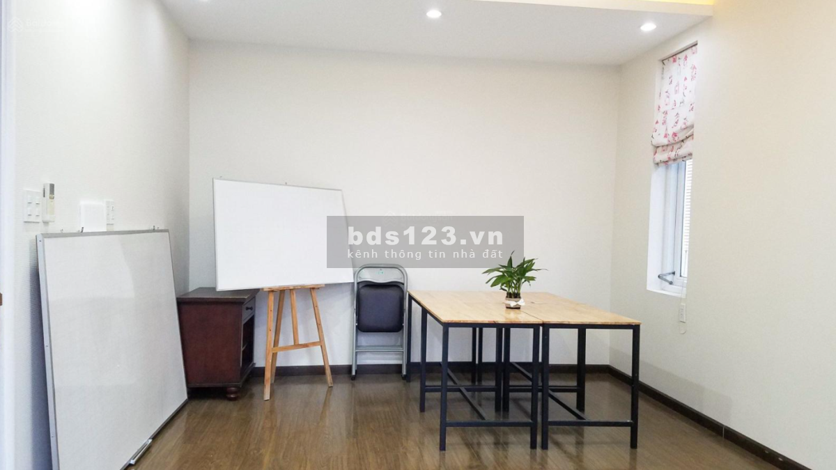 Giá RẺ 30tr! Cho thuê MT P. Đakao Q1 - ngang LỚN 6.5m - 4 Tầng