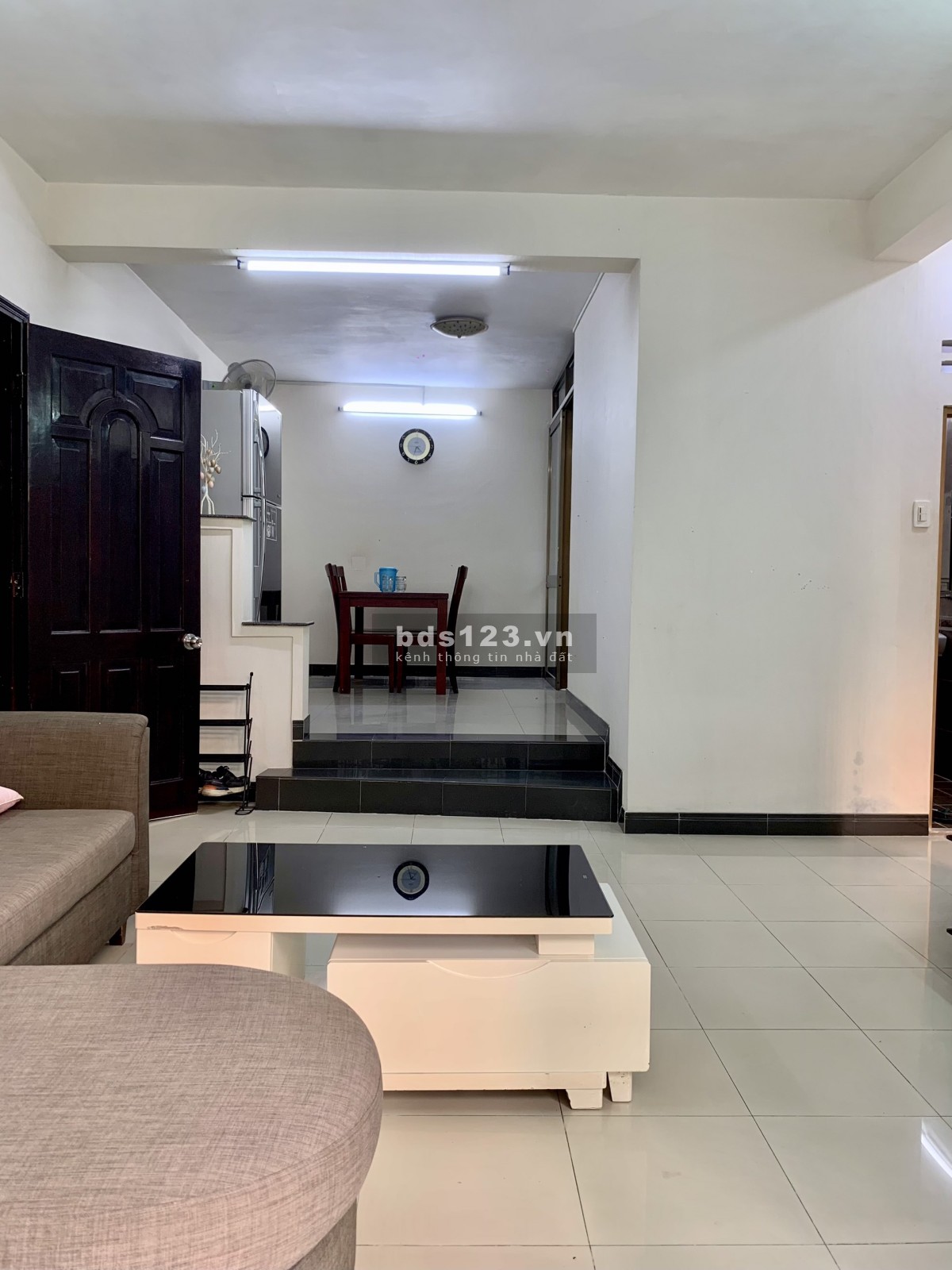 Cho thuê căn hộ 70m2 - 2PN mặt tiền Nguyễn Tri Phương quận 5