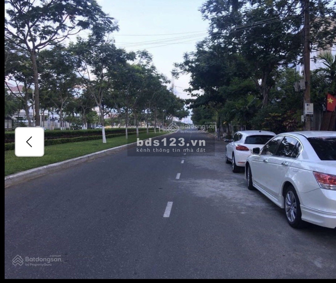 Bán đất tặng nhà 2 tầng MT An Dương Vương, diện tích 100m, đường 30m.
