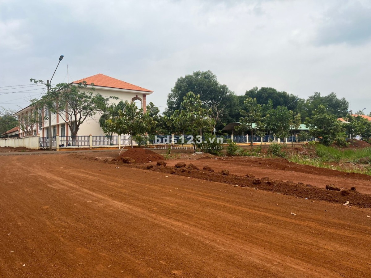 Bán đất cạnh KCN và trường học