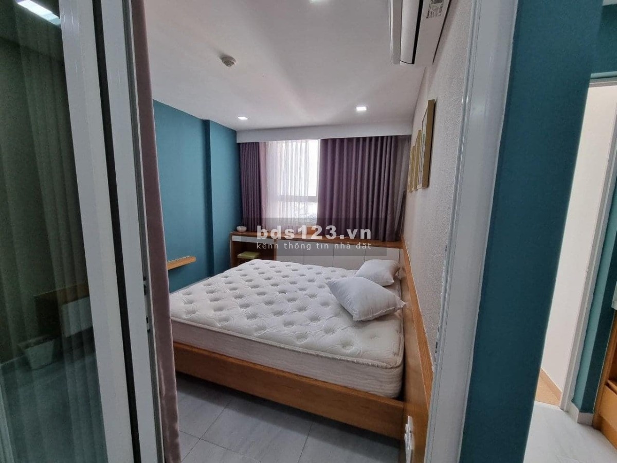 Cho thuê căn 2 pn bao phí dự án The Botanica mặt tiền đường Phổ Quang