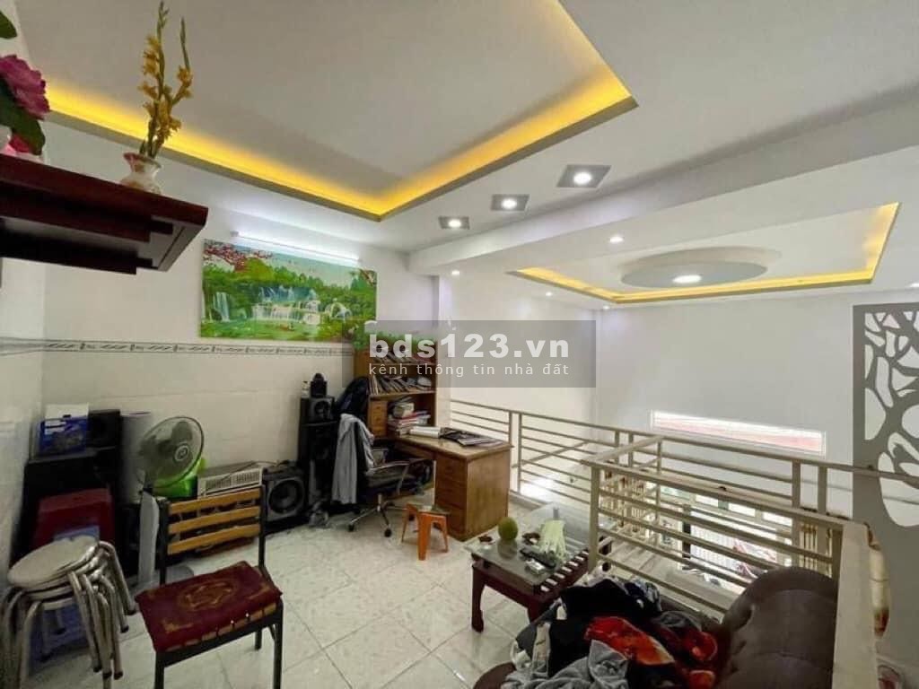 Cần bán căn nhà 80M2 hẻm xe hơi Gò Vấp - 50M ra mặt tiền - Ngang 5 x 16 sổ vuông vức