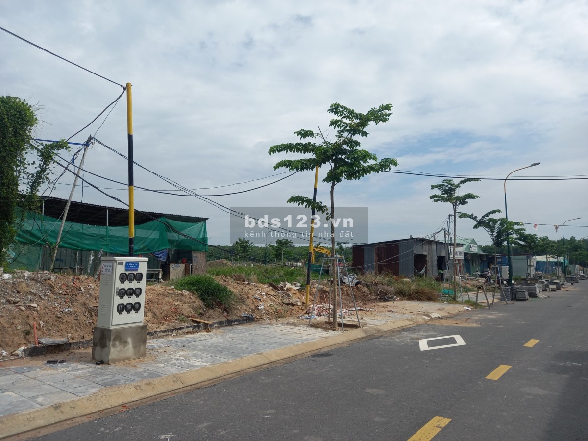 Cần bán đất nền TPM Bình Dương ngay Visip 2
