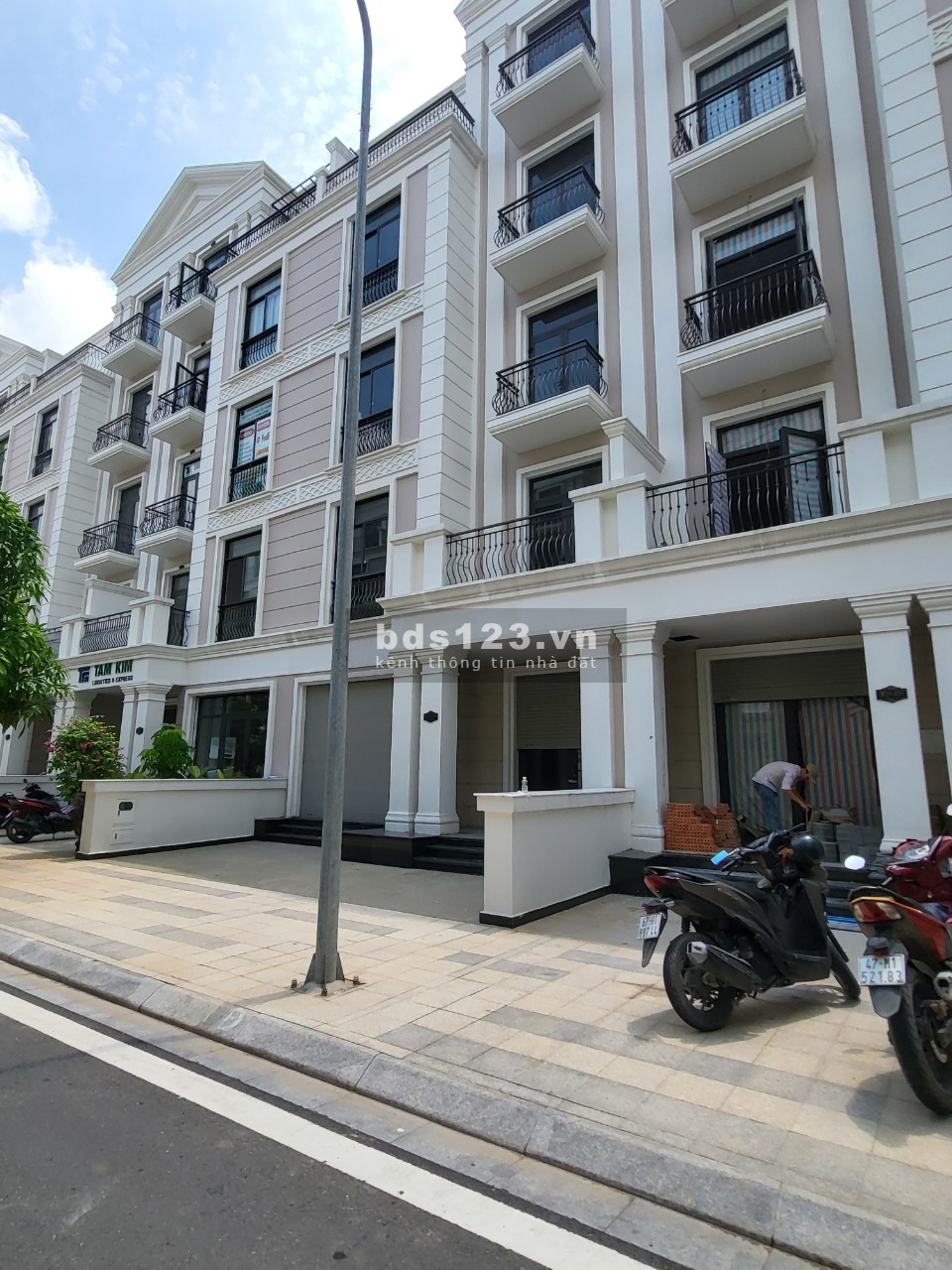 Nhà phố 5 tầng Vinhomes Grand Park giá tốt 11,7 ty cách Vincom Mega 800m2