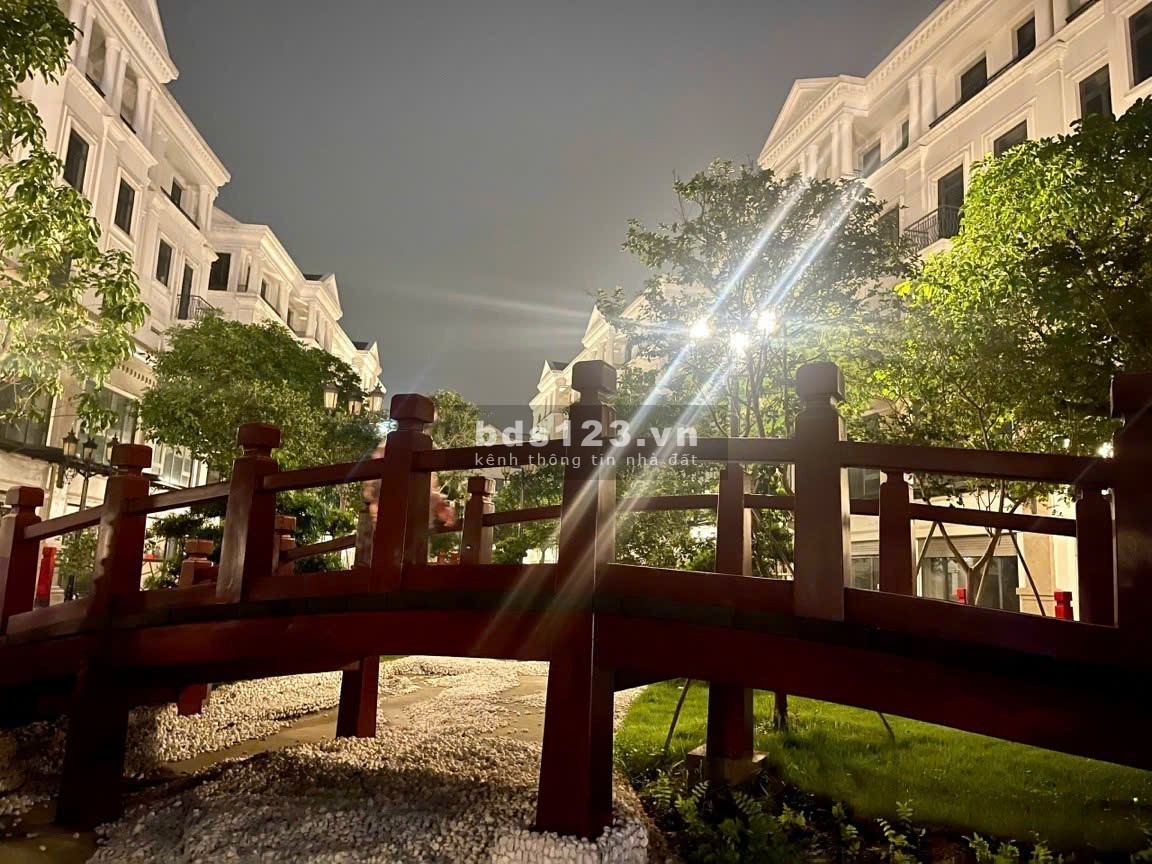 Cần bán căn shop 2 mặt tiền khu phố nhật đẹp nhất Vinhomes Ocean Park Gia Lâm (8,7 tỉ)