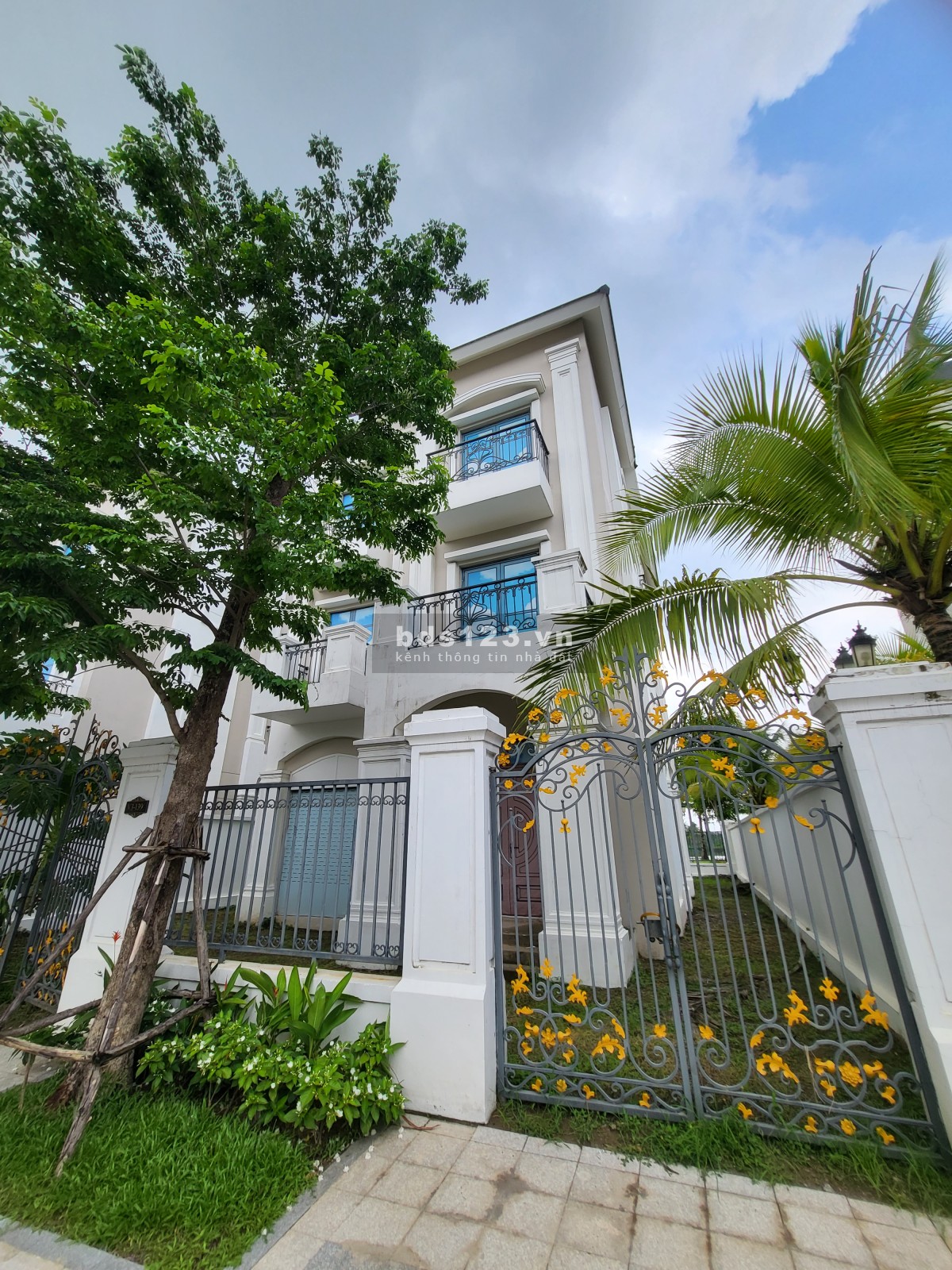 Biệt thự Vinhomes giá cắt lỗ sâu