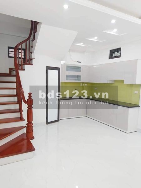 Bán nhà Hồ Văn Chương 28m2, 3 tầng, giá 2.8 tỷ siêu đẹp