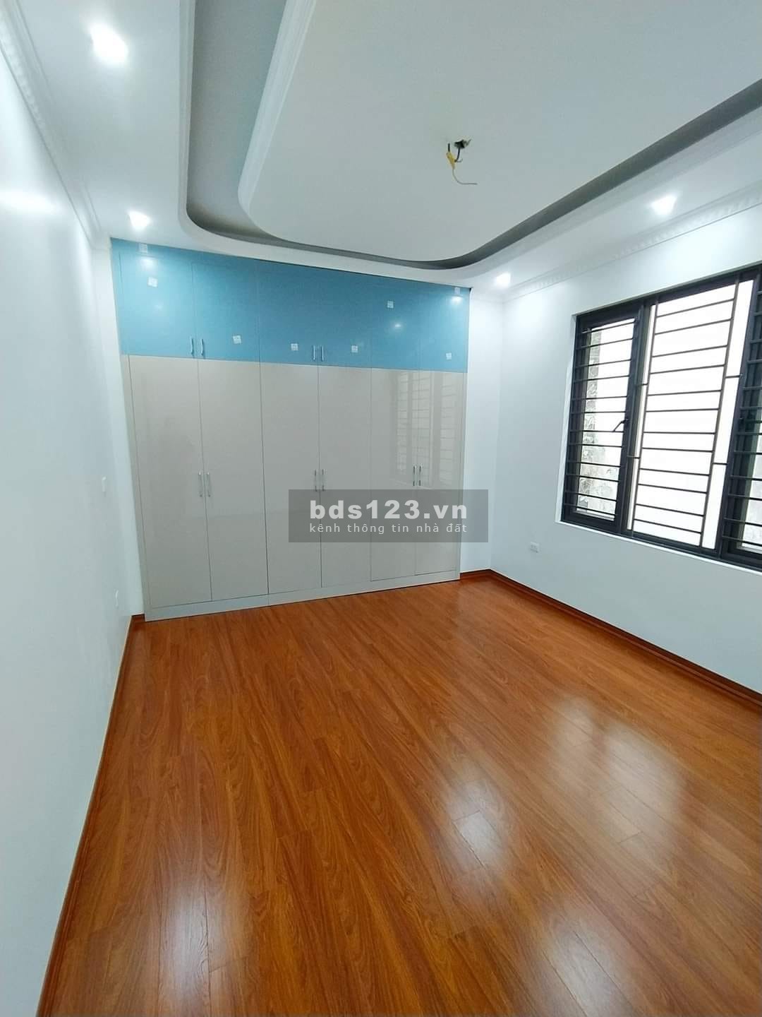 Bán nhà Hồ Văn Chương 28m2, 3 tầng, giá 2.8 tỷ siêu đẹp