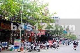 Nhỉnh 5 tỷ có nhà mặt phố Yên Bình Hà Đông, mặt tiền 4,5 m, vỉa hè rộng, tiện kinh doanh, 44m2 x 5T