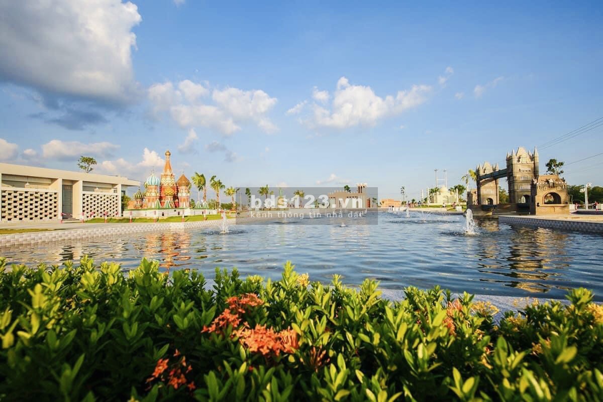 Bán lỗ 200 triệu nền cát tường phú 68m2 đối diện công viên Hoa Đăng, đường tỉnh lộ 9