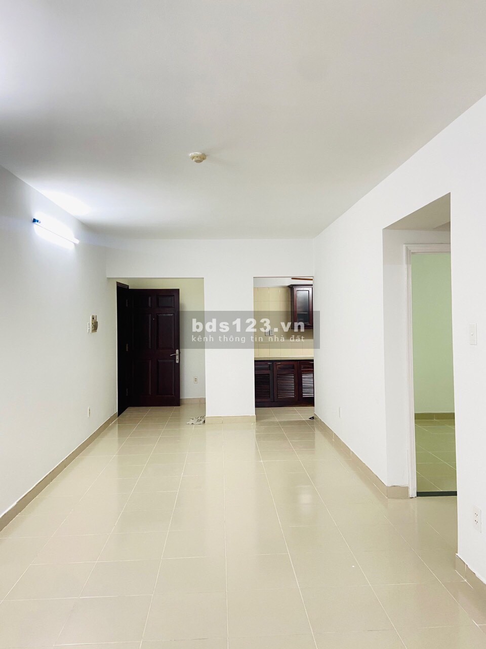 Cần bán căn hộ chung cư Bàu Cát II, địa chỉ: Đường Hồng Lạc, Quận Tân Bình. Diện tích: 73m²