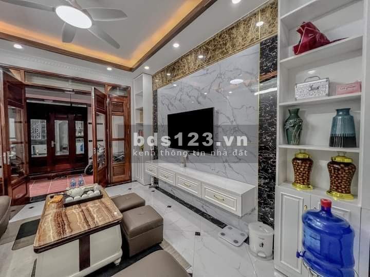 Cho thuê nhà nguyên căn, Mỹ Đình, Nam Từ Liêm, 35m2 x 5T, Mt 4m, Giá: 15Tr/Th. (Có TL)