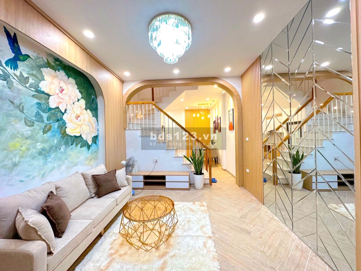 Bán nhà phố Phương Mai, Đống Đa, ô tô, kinh doanh, dòng tiền 68m2, 5 tầng MT 5m
