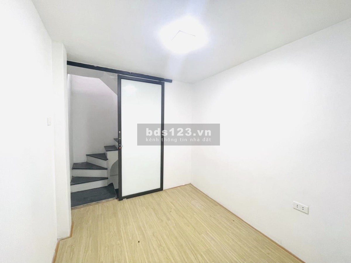 Bán nhà Tây Sơn 1.5 tỷ siêu đẹp phố vip 14M, 5 Tầng, 3 ngủ siêu thoáng VIP