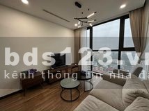 Cần cho thuê gấp CHCC Mipec Rubik 360 Xuân Thủy 2PN 2WC 76m2 hướng Đông view thành phố cực đẹp