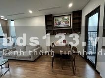 Cần cho thuê gấp CHCC Mipec Rubik 360 Xuân Thủy 2PN 2WC 76m2 hướng Đông view thành phố cực đẹp