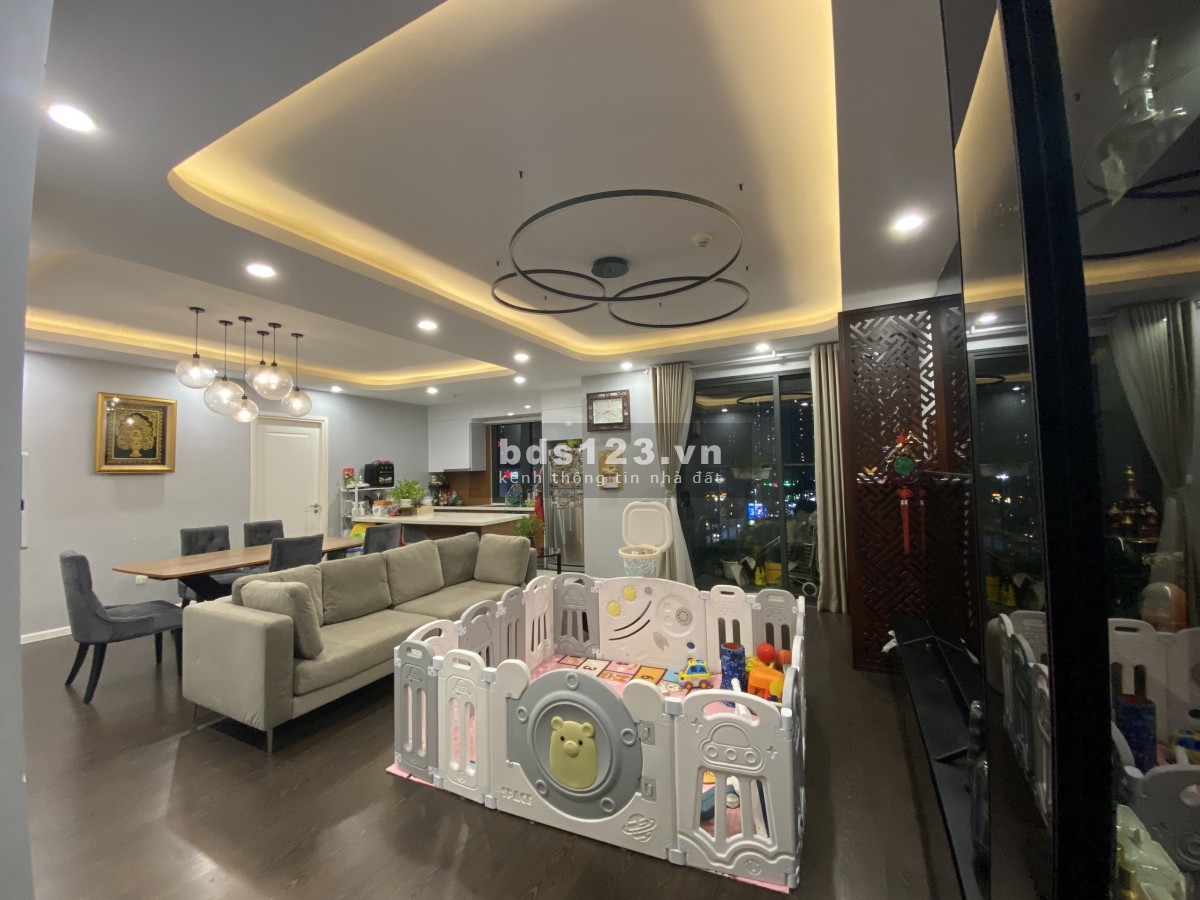 Bán gấp chung cư cao cấp 3 phòng ngủ diện tích 98m2 Imperia Sky Garden