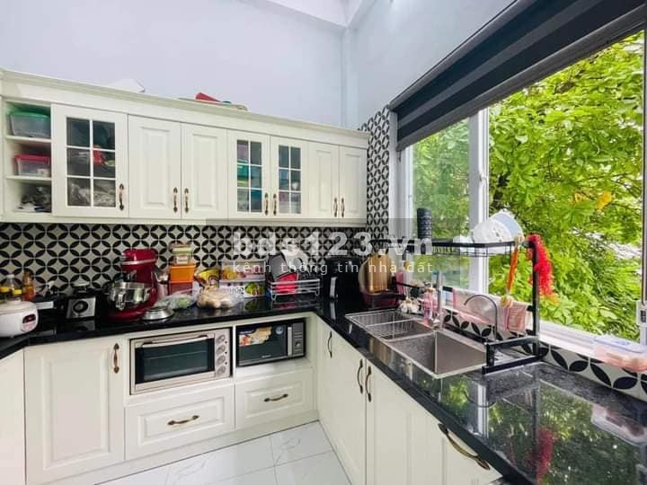 Bán nhà Minh Khai, Hai Bà Trưng 57m2, 3 tầng, mt 4.5m, giá 4.1 tỷ.