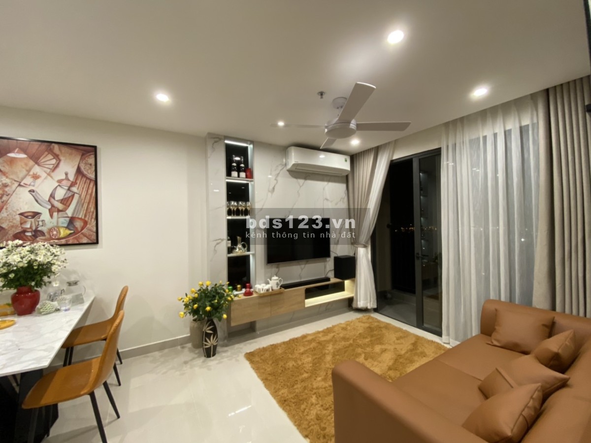 Bán căn hộ 65m2 2N2WC+1 Full nội thất đẹp, đã có sổ Vinhomes Smart City giá 2.38 tỷ