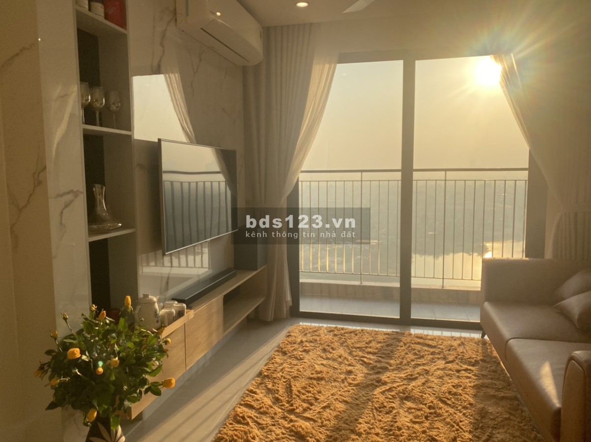 Bán căn hộ 65m2 2N2WC+1 Full nội thất đẹp, đã có sổ Vinhomes Smart City giá 2.38 tỷ