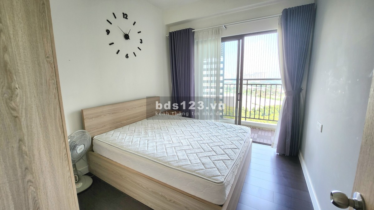 Bán gấp căn hộ 3PN The Sun Avenue diện tích 96m2 giá tốt 4,9 tỷ, view Landmark 81