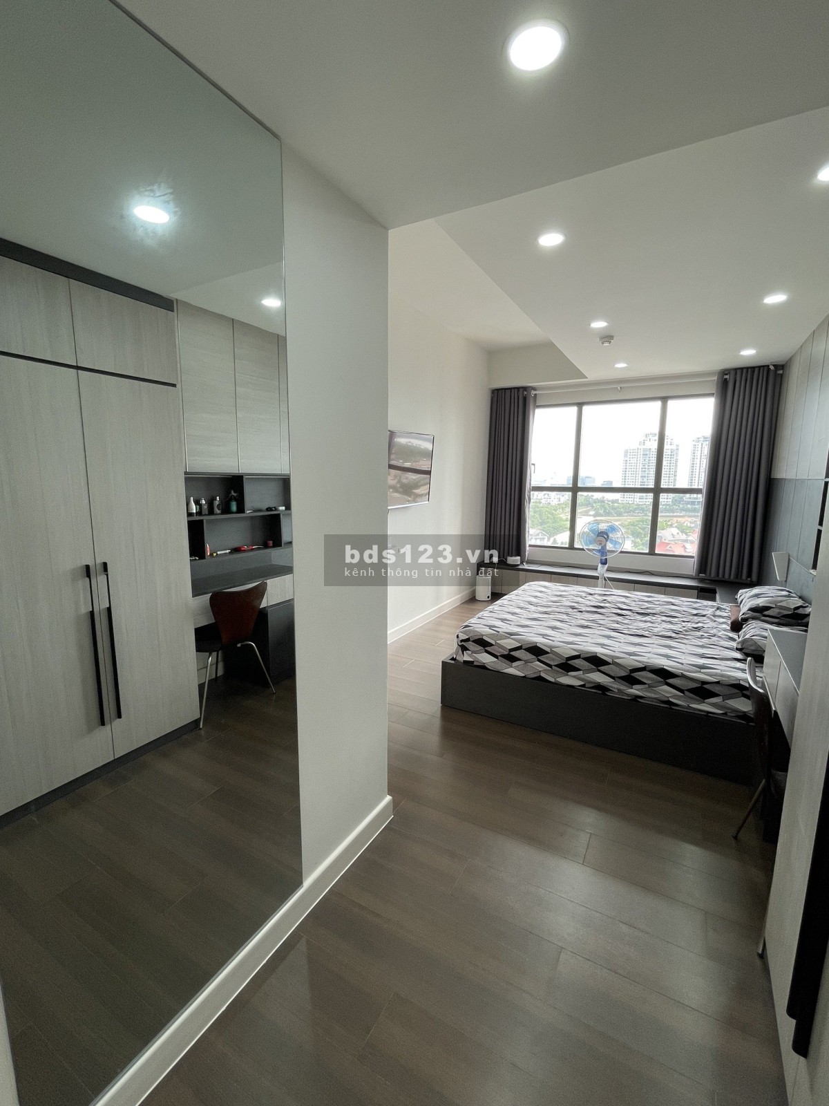 Bán căn hộ The Sun Avenue 2PN Giá ưu đãi 3,9 tỷ View sông mát view rất đẹp - nhà đang trống sẵn