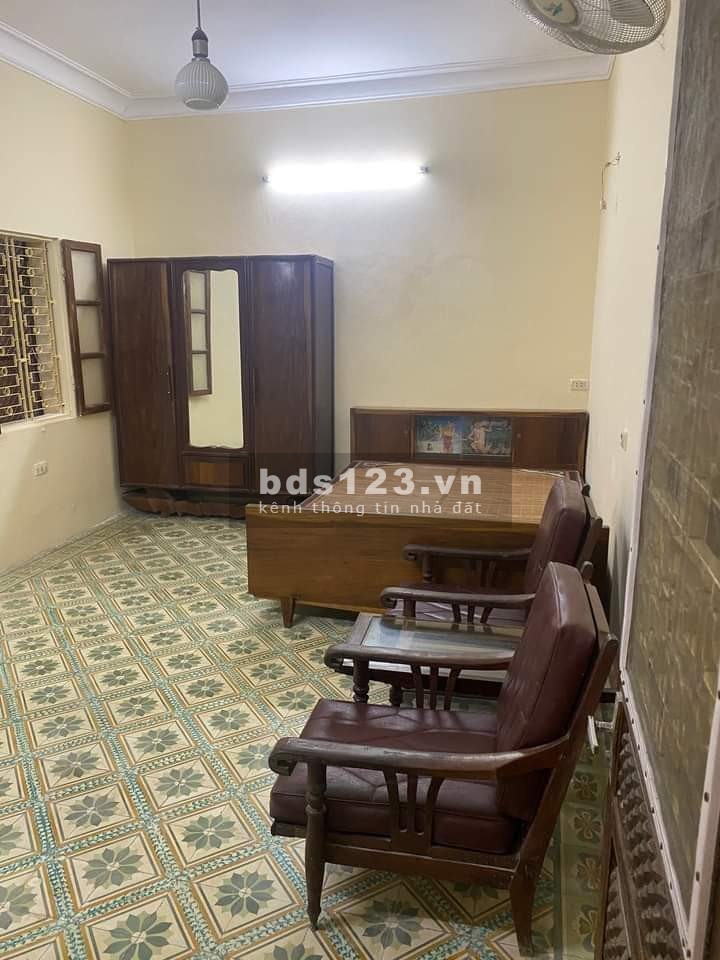 Cho thuê nhà nguyên căn, Hoàng Hoa Thám, Ba Đình, 45m2 x 3T, Giá: 8Tr/Th(Có TL)