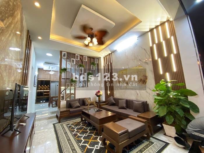 Bán nhà Lạc Trung siêu phẩm 5 tầng - Tặng toàn bộ nội thất - Diện tích 45M2 - 5.6 tỷ
