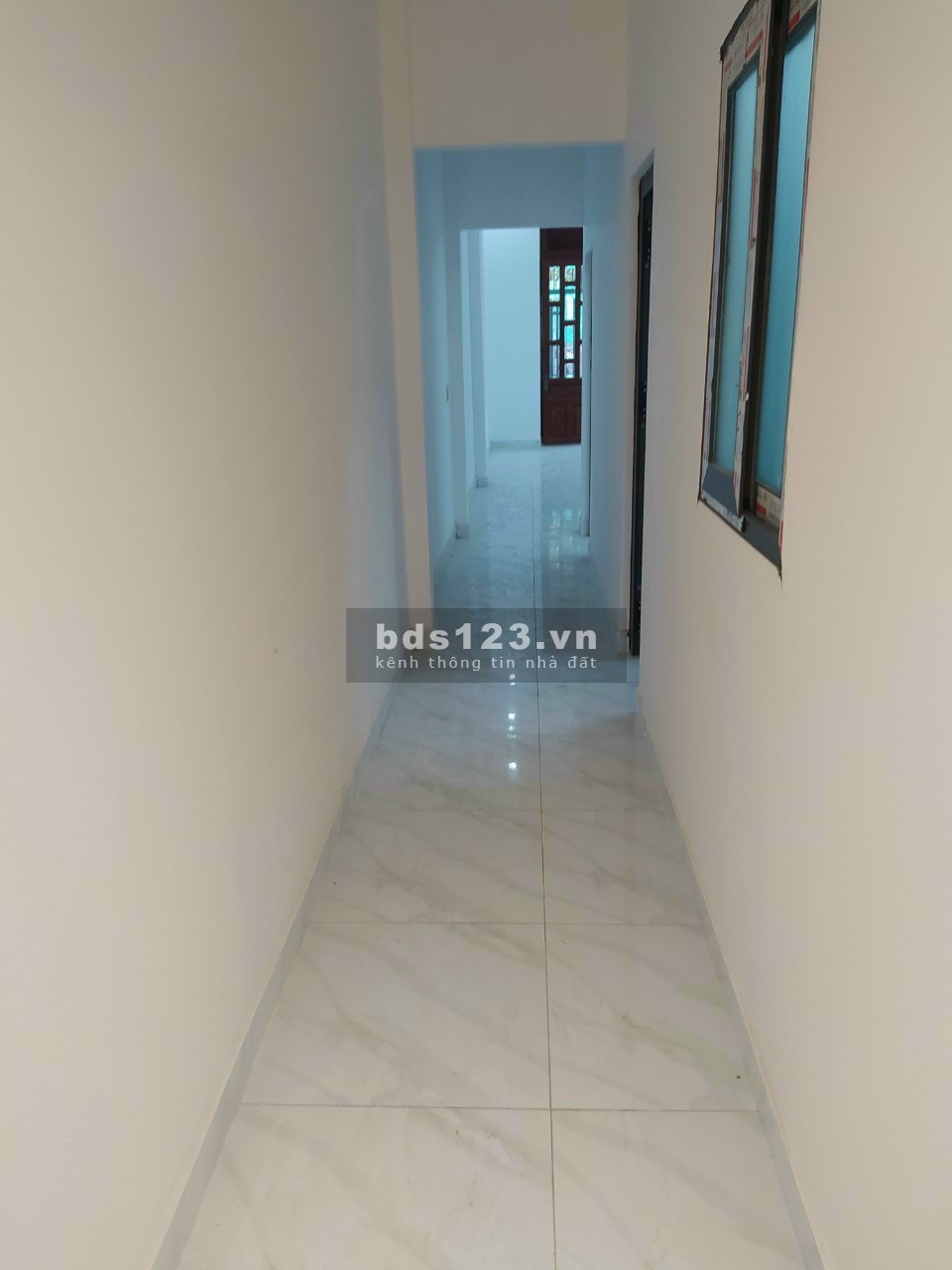 Bán nhà 5x22, sổ riêng thổ cư, sân oto, ngay UBND Trảng Dài chỉ 2ty3