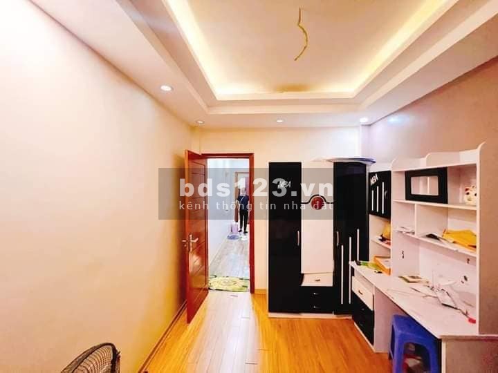 Bán nhà đẹp Khâm Thiên, Đống Đa 39m, 4 tầng, mặt tiền 3.1m, giá 4.3 tỷ