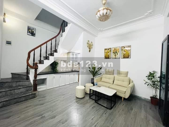 Bán nhà ngõ Chợ Khâm Thiên, Đống Đa 27m2, 4 tầng, mt 4.1m, giá 2.79 tỷ