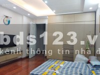 Bán nhà Phố Giảng Võ, 3 tầng, SĐCC, giá nhỉnh 4.3 tỷ.