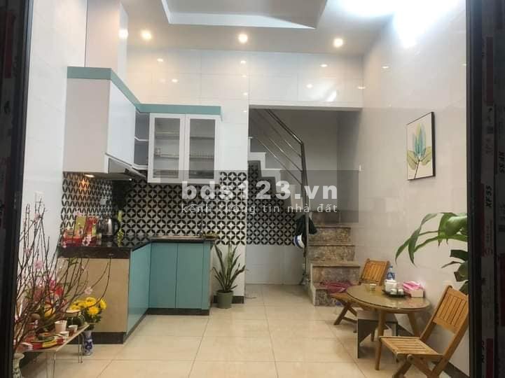 Bán Nhà Đẹp Tôn Thất Tùng, Đống Đa 24m, 4 tầng, mặt tiền 3.9m, giá 3.1 tỷ.