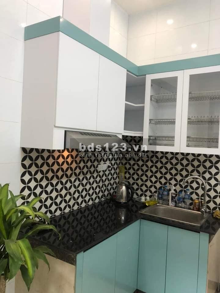 Bán Nhà Đẹp Tôn Thất Tùng, Đống Đa 24m, 4 tầng, mặt tiền 3.9m, giá 3.1 tỷ.