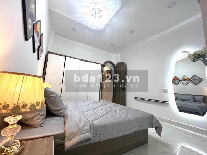 Nhà mới xây đẹp như Ngọc Trinh
