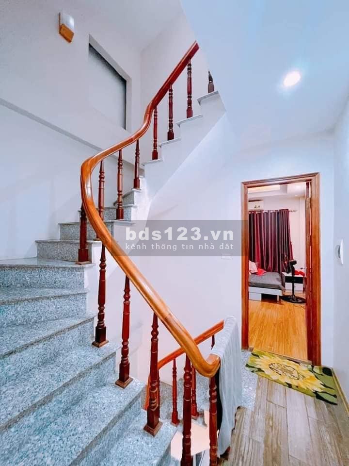 Bán nhà đẹp Khâm Thiên, Đống Đa 39m, 4 tầng, mặt tiền 3.1m, giá 4.3 tỷ