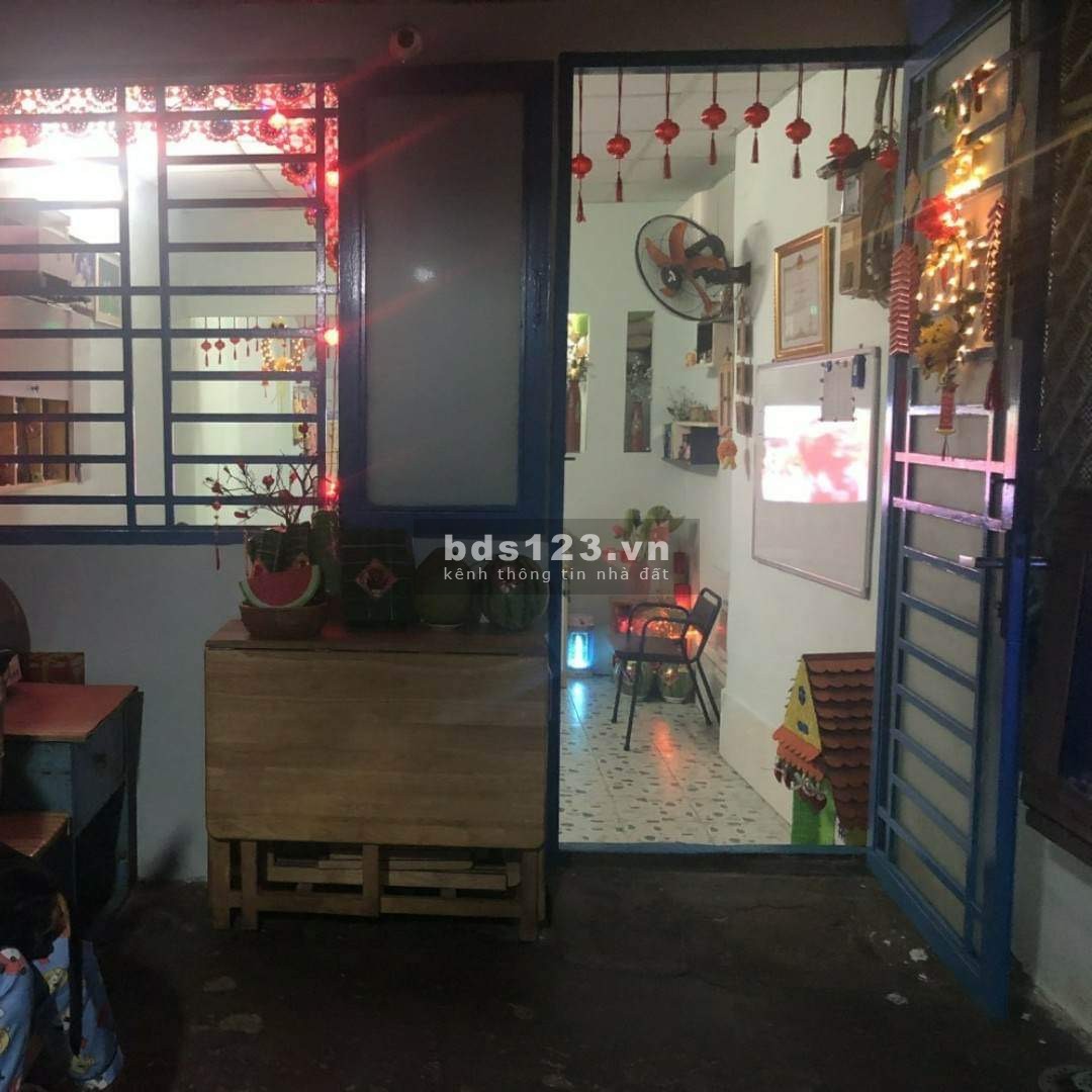 Nhà chính chủ cần bán, gần chợ Bà Chiểu, bệnh viện Gia Định. Giá bán 4,7 tỷ có thương lượng.