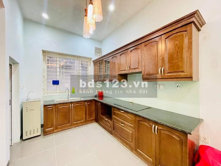 Bán nhà đep phố Nguyễn Viết Xuân, DT50m2, 4T, MT4.7m, 6tỷ9, dân trí cao.