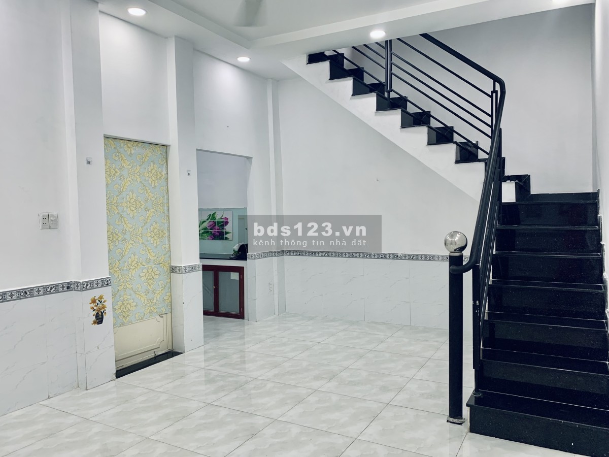 Chính chủ cho thuê nhà nguyên căn P12 - Q.Tân Bình gần chợ Hoàng Hoa Thám