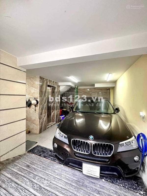 Bán Building mới xây 2 mặt tiền 75 Trần Quang Diệu, P14, Quận 3