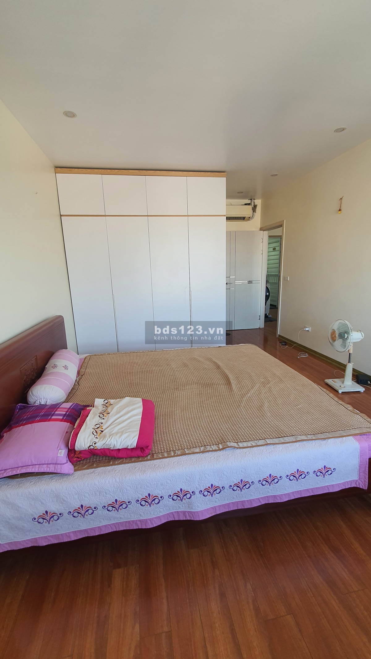 Cần bán căn góc 118m2, chung cư Nam Định 4 ngũ, 2 wc, giá 2 xx tỷ lh: 0968387368