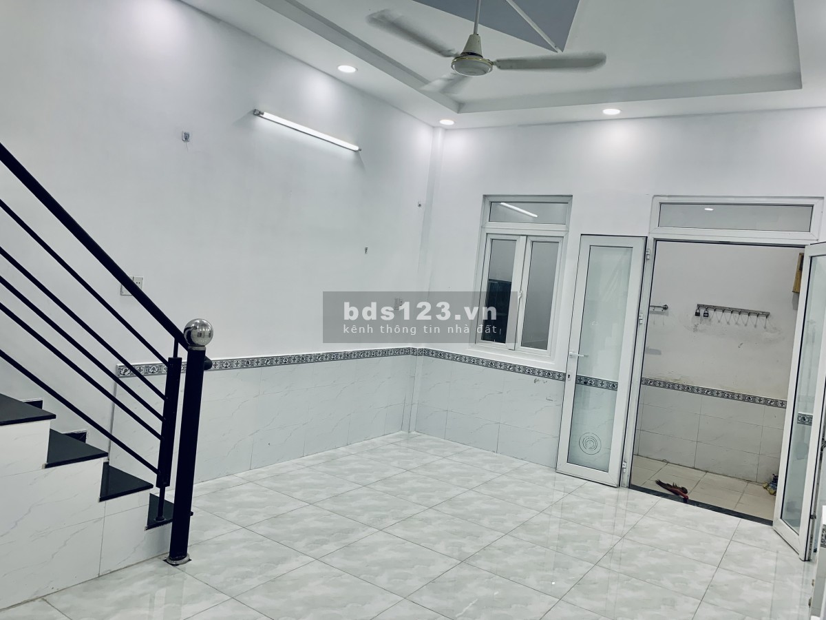 Chính chủ cho thuê nhà nguyên căn P12 - Q.Tân Bình gần chợ Hoàng Hoa Thám